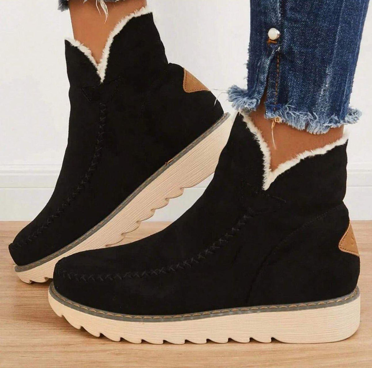 Women's Fleece-Lined Winter Boots, Lugged-Sole Snow Boots